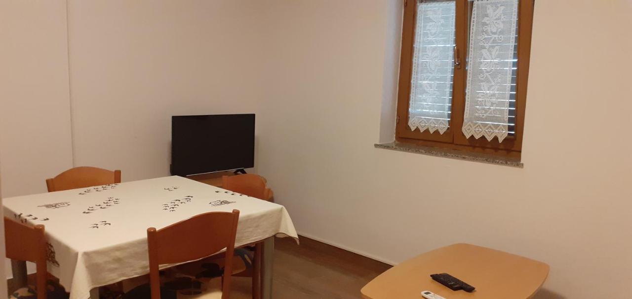 Kelk Loznati Apartman Kültér fotó
